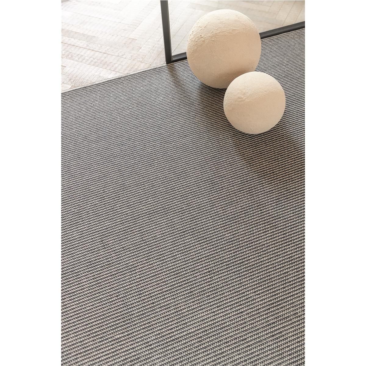 Creatuft Flanders Schwarz Teppichboden Jute Flaches Gewebe getuftet Rollenbreite 400cm