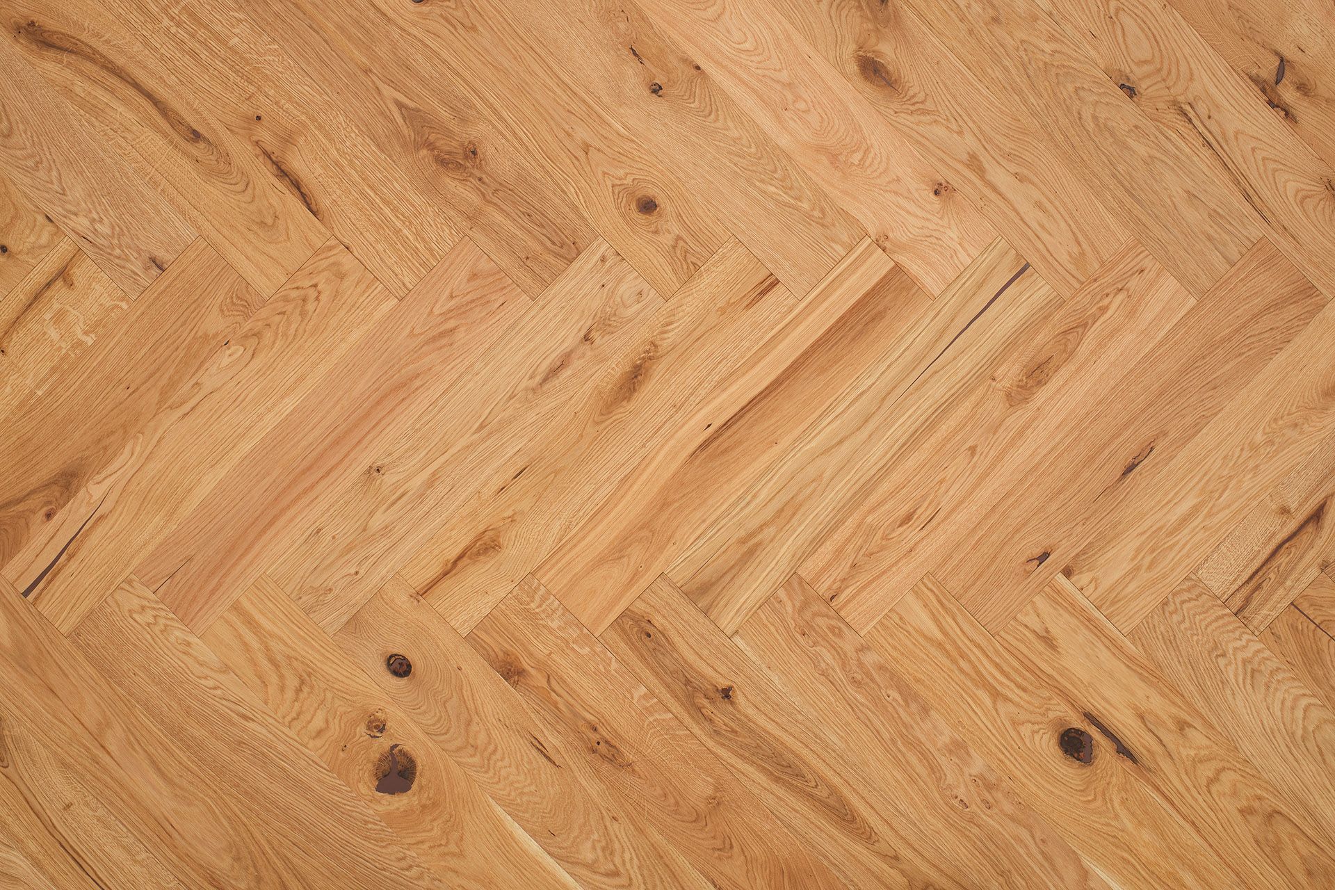 Fertigparkett 2-Schicht Fischgrät Eiche Rustikal 14x145x735 mm gebürstet & naturbelassen endgeölt Pure
