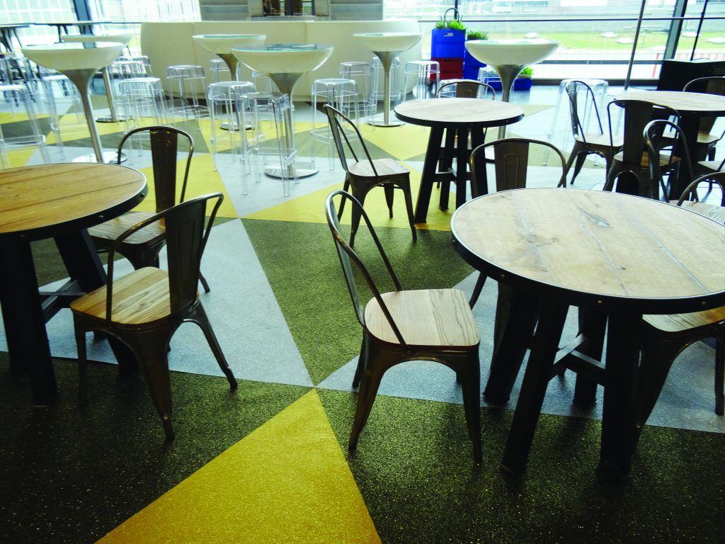 Messeboden Flacher-Nadelvlies-mit-Pailetten EXPOGLITTER Gold 5033 ohne Schutzfolie - Rollenbreite 200 cm